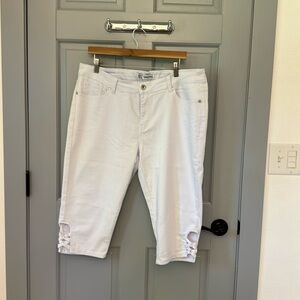 Sandpiper white denim cropped pants